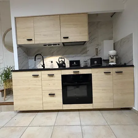 Petite Maison Cosy Et Jacuzzi Privé En Provence * Connaux